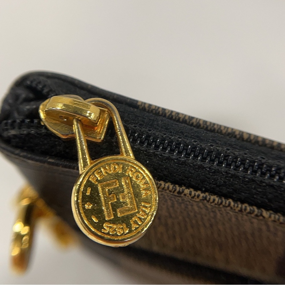 🔥FENDI🔥VINTAGE 🔥 Clutch🔥 - Picture 12 of 15